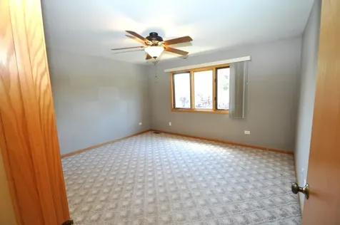 8740 Ballycastle Lane Tinley Park IL 60487
