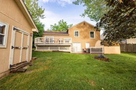 824 Grant Street Bartlett IL 60103