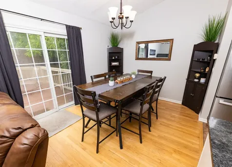 824 Grant Street Bartlett IL 60103
