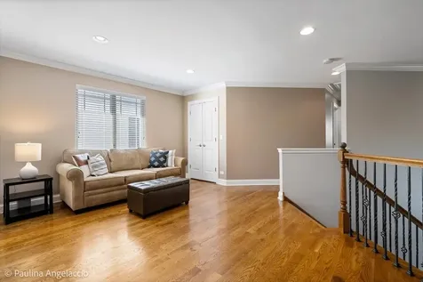 443 June Terrace Barrington IL 60010