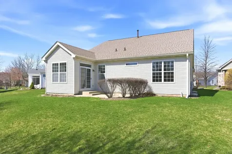 1967 Holloway Court Aurora IL 60502