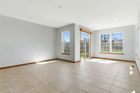 1967 Holloway Court Aurora IL 60502