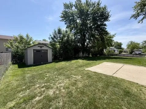 34 Highbury Drive Elgin IL 60120