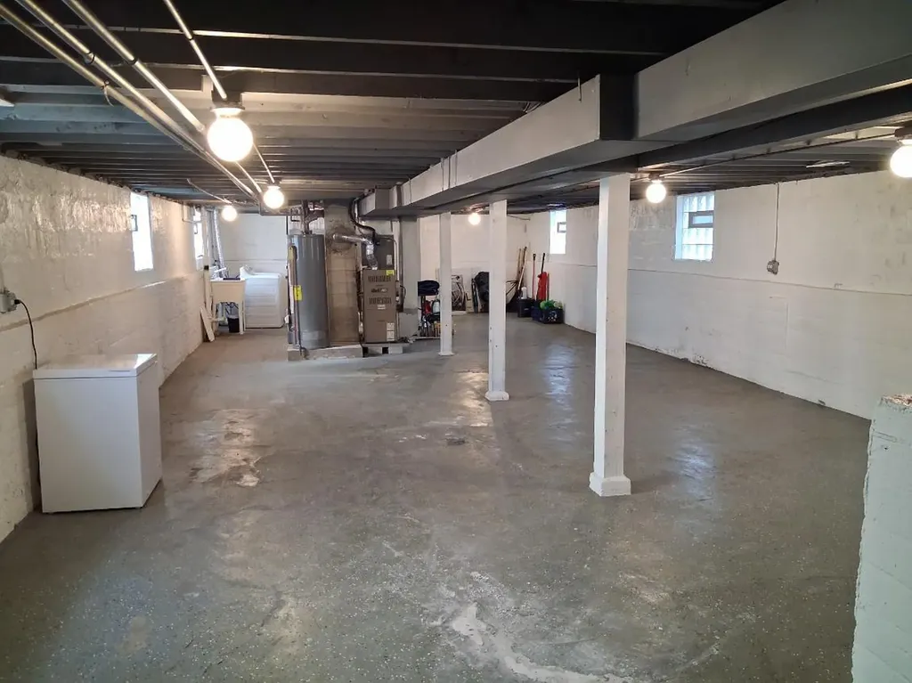 322 West 103rd Place Chicago IL 60628