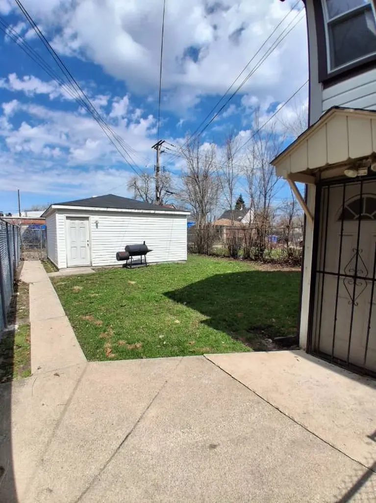 322 West 103rd Place Chicago IL 60628