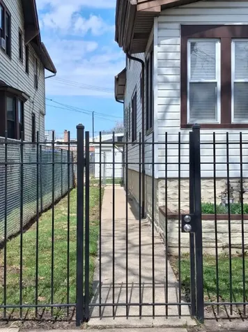 322 West 103rd Place Chicago IL 60628