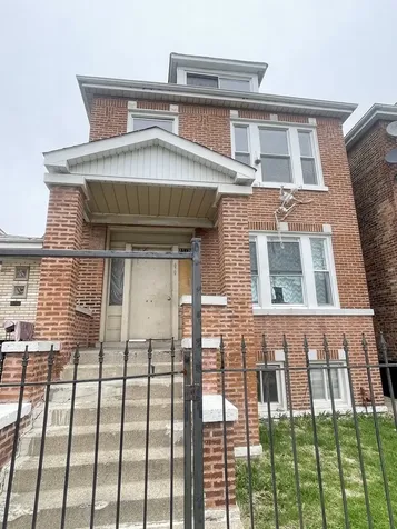 2512 West 45th Place Chicago IL 60632