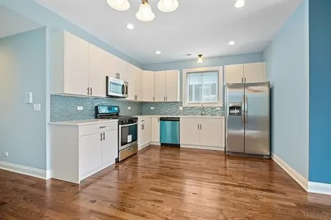 607 North Central Avenue Chicago IL 60644