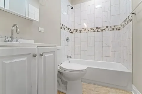 607 North Central Avenue Chicago IL 60644