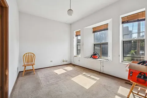 1047 West Leland Avenue Chicago IL 60640