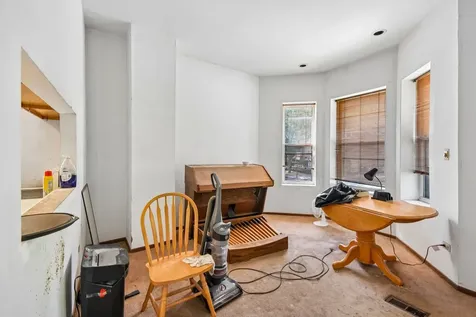 1047 West Leland Avenue Chicago IL 60640