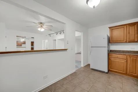 10369 Dearlove Road Glenview IL 60025