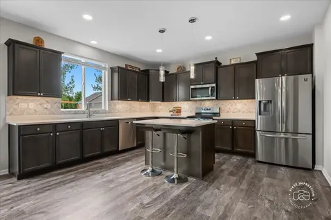 3799 Gardenia Drive Elgin IL 60124
