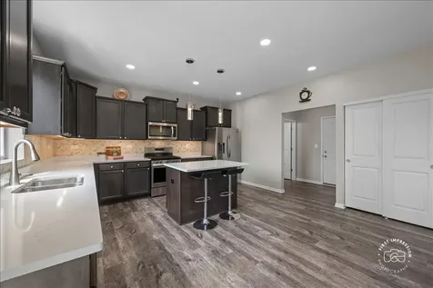 3799 Gardenia Drive Elgin IL 60124