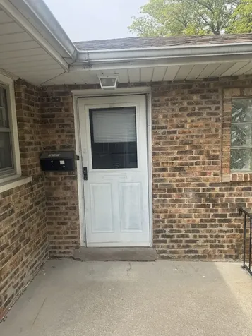 208 1/2 Blackstone Street Thornton IL 60476