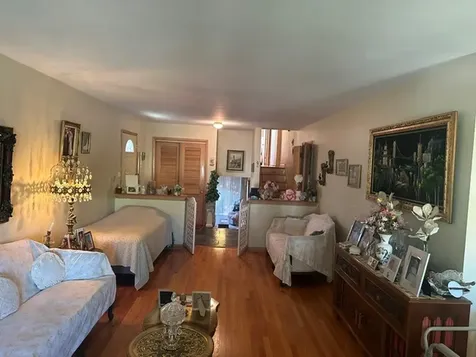 6034 North Bernard Street Chicago IL 60659