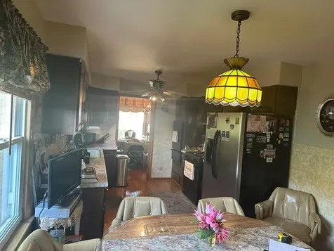 6034 North Bernard Street Chicago IL 60659