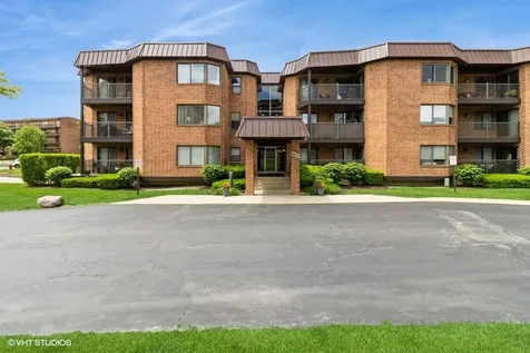 6425 Clarendon Hills Road Willowbrook IL 60527