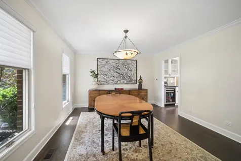 4220 Terri Lyn Lane Northbrook IL 60062