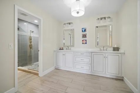 4220 Terri Lyn Lane Northbrook IL 60062
