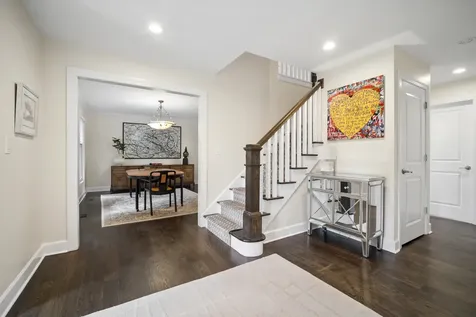 4220 Terri Lyn Lane Northbrook IL 60062