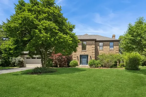 4220 Terri Lyn Lane Northbrook IL 60062