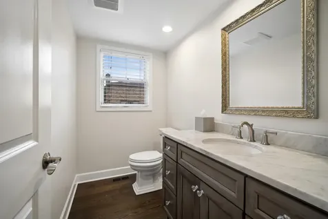 4220 Terri Lyn Lane Northbrook IL 60062