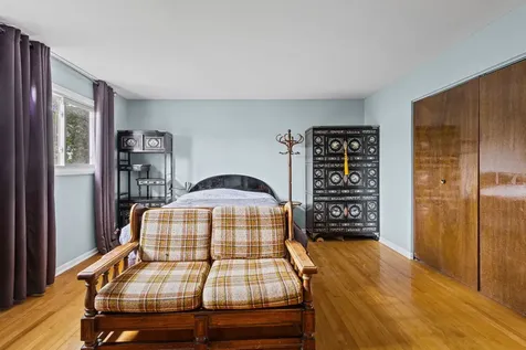 1913 East Seminole Lane Mount Prospect IL 60056