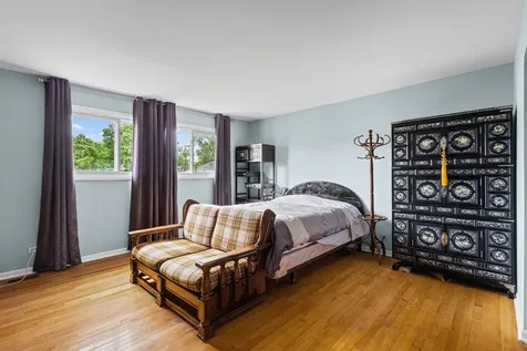 1913 East Seminole Lane Mount Prospect IL 60056