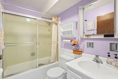 1913 East Seminole Lane Mount Prospect IL 60056