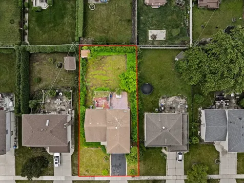 1913 East Seminole Lane Mount Prospect IL 60056