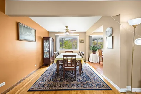 1913 East Seminole Lane Mount Prospect IL 60056
