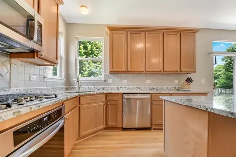 1640 Rose Lane Romeoville IL 60446