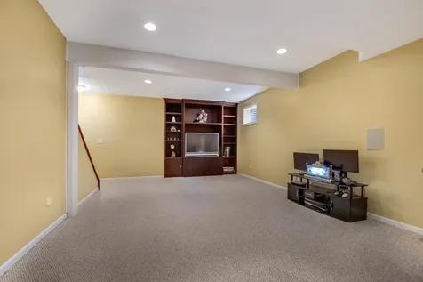 1640 Rose Lane Romeoville IL 60446