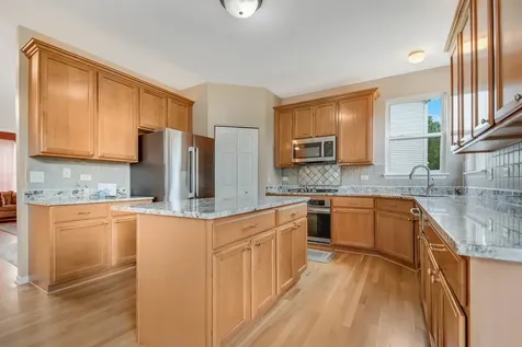 1640 Rose Lane Romeoville IL 60446
