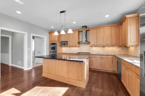 141 Walnut Street Libertyville IL 60048