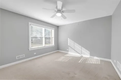 141 Walnut Street Libertyville IL 60048
