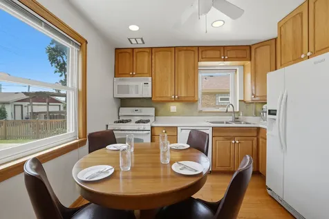 6837 Davis Street Morton Grove IL 60053