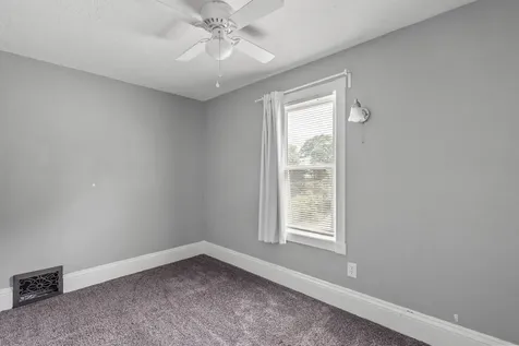 526 31ST Street Rock Island IL 61201