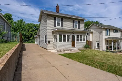 526 31ST Street Rock Island IL 61201