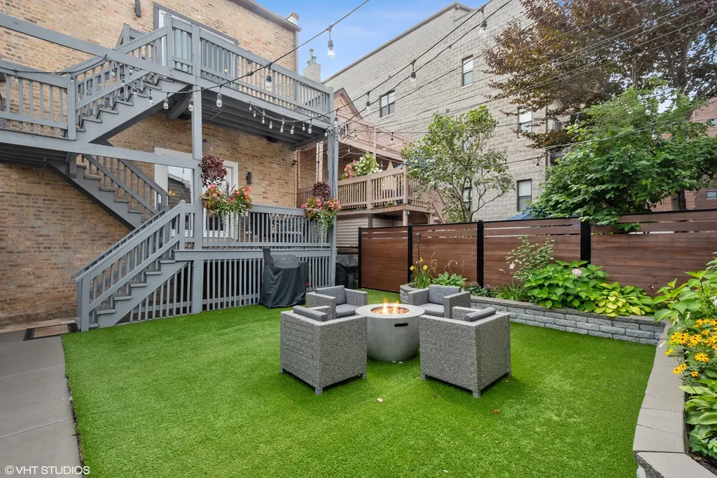 1624 North Claremont Avenue Chicago IL 60647