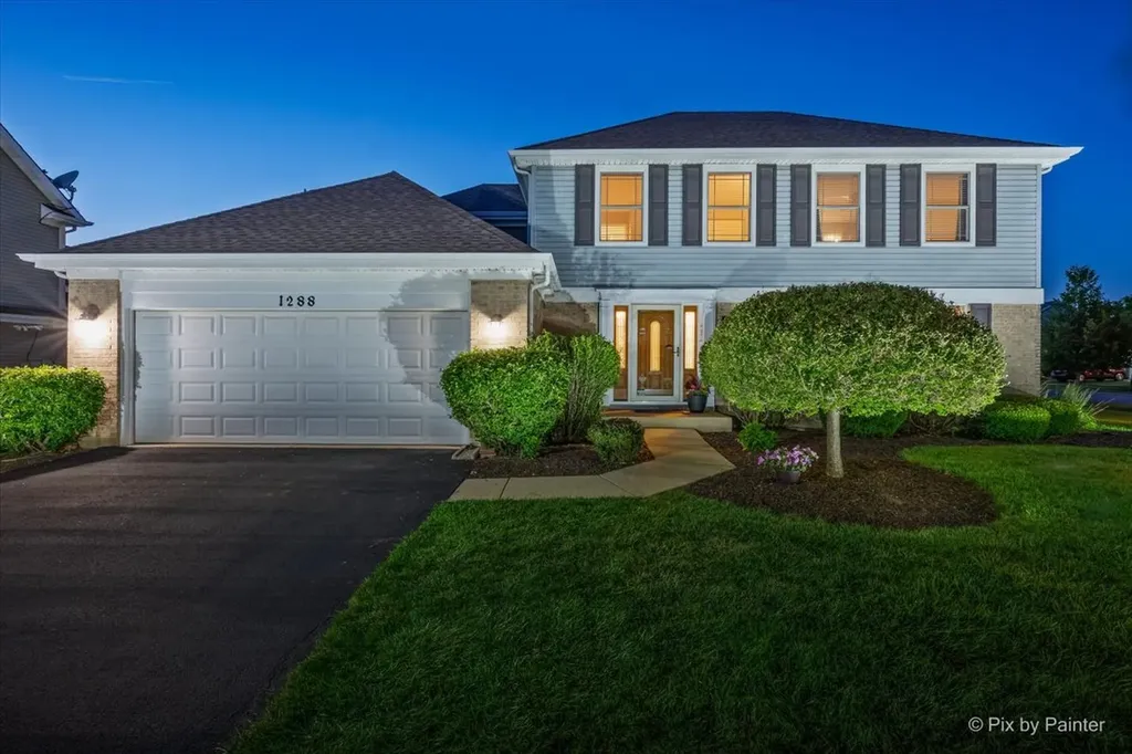 1288 Crystal Shore Drive Carol Stream IL 60188