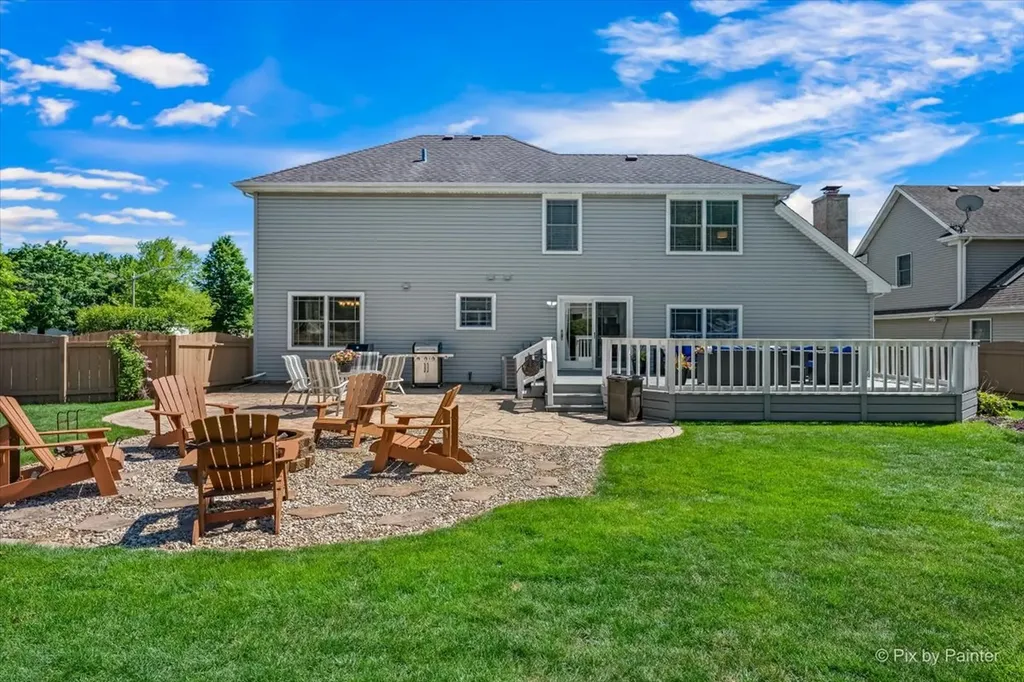1288 Crystal Shore Drive Carol Stream IL 60188