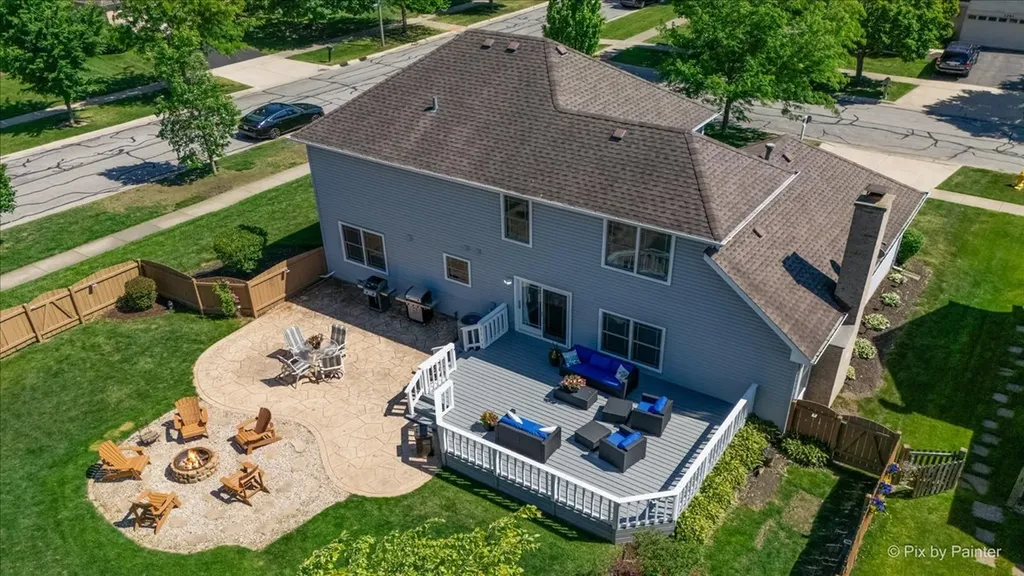 1288 Crystal Shore Drive Carol Stream IL 60188