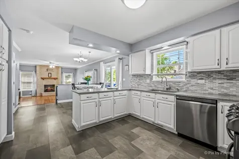 1288 Crystal Shore Drive Carol Stream IL 60188