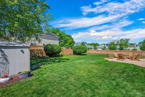 1288 Crystal Shore Drive Carol Stream IL 60188