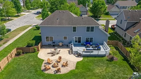 1288 Crystal Shore Drive Carol Stream IL 60188