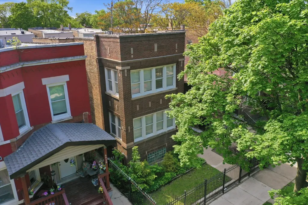 6416 South Campbell Avenue Chicago IL 60629