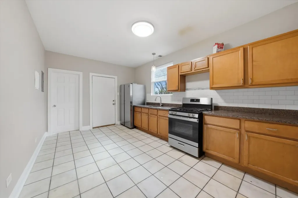 6416 South Campbell Avenue Chicago IL 60629