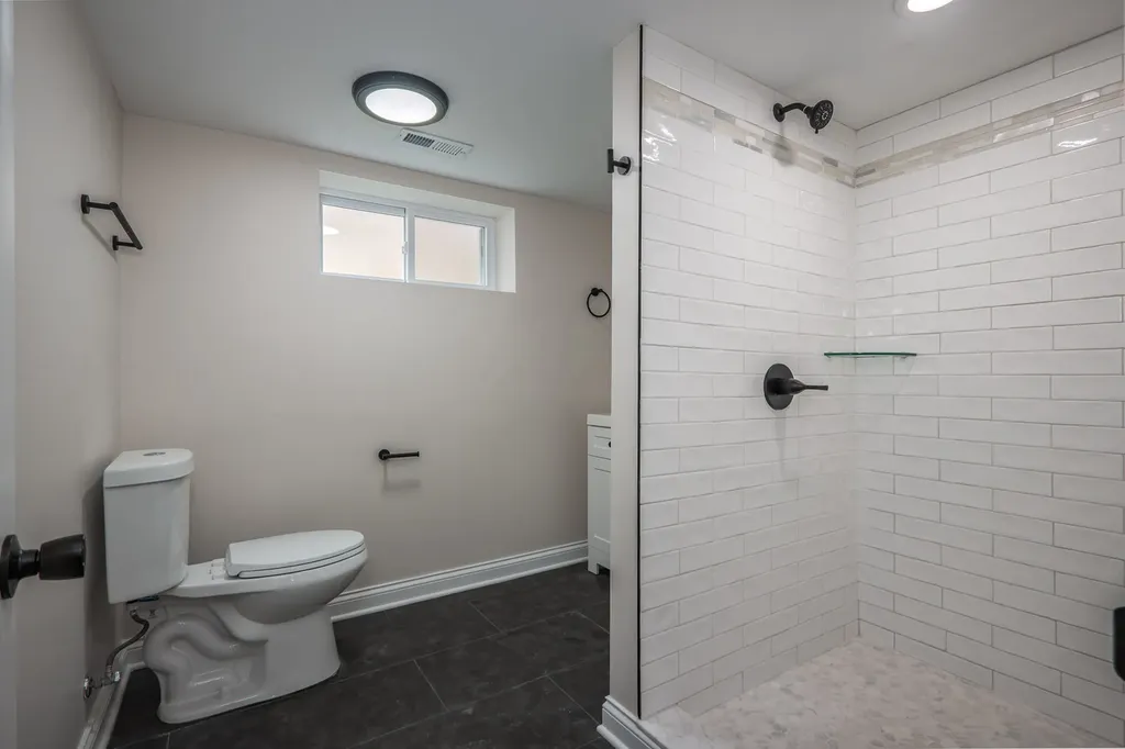 12915 South Parnell Avenue Chicago IL 60628